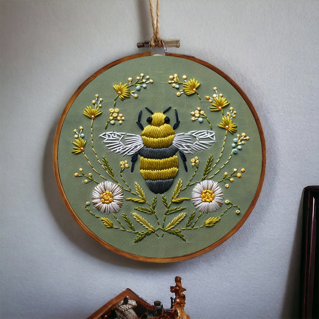 Rubbyoo Embroidery Kit-  Daisy Honey Bee - image 3