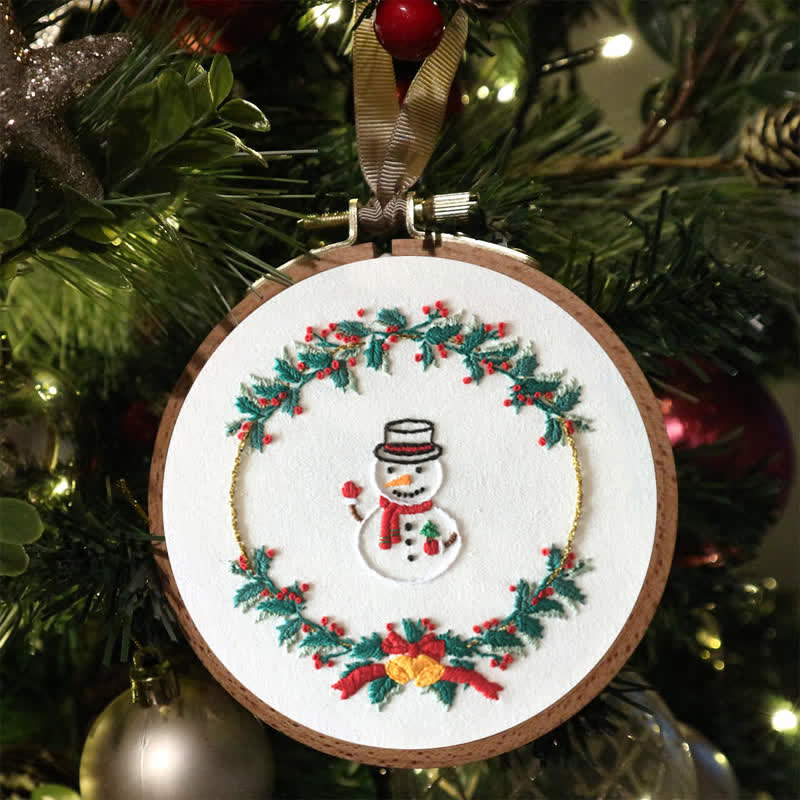 Rubbyoo Embroidery Kit - Christmas Snowman Wreath  - image 5