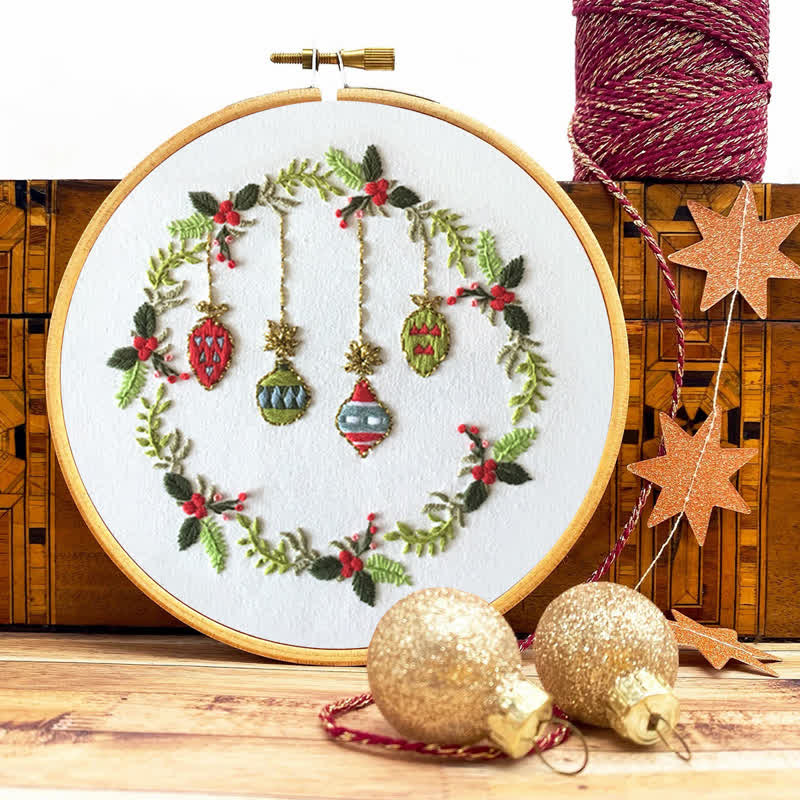 Rubbyoo Embroidery Kit - Beautiful Christmas Wreath - image 8