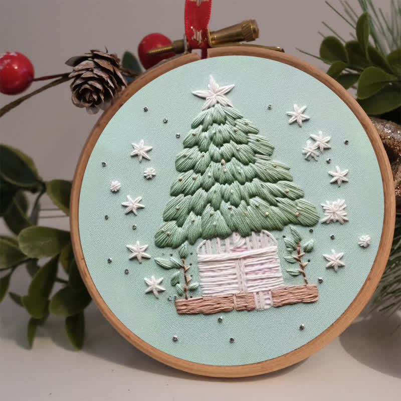 Rubbyoo Embroidery Kit - White Christmas - image 1