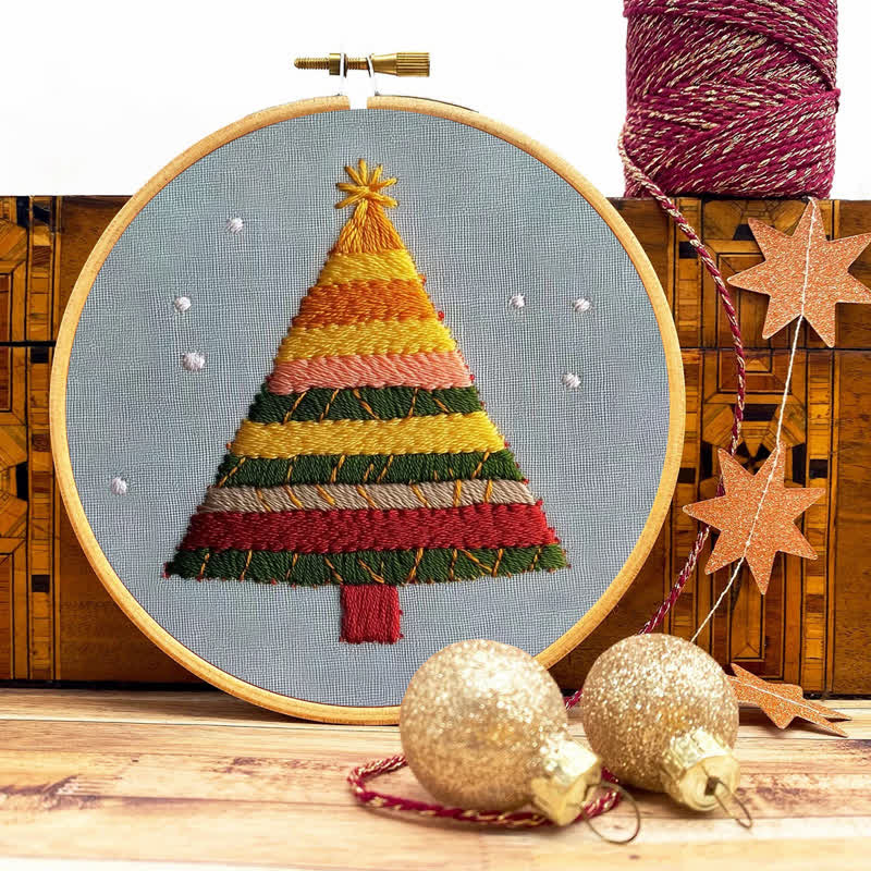 Rubbyoo Embroidery Kit -String Christmas Tree - image 8