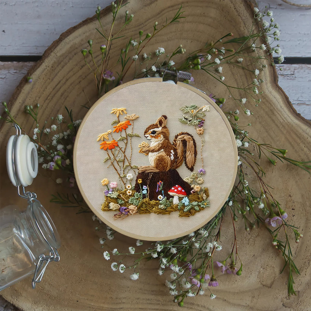 Rubbyoo Embroidery Kit -  Left Bushes  Squirre - image 4