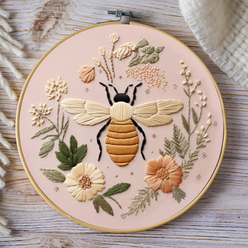 Rubbyoo Embroidery Kit - Bee And Bloom - image 7