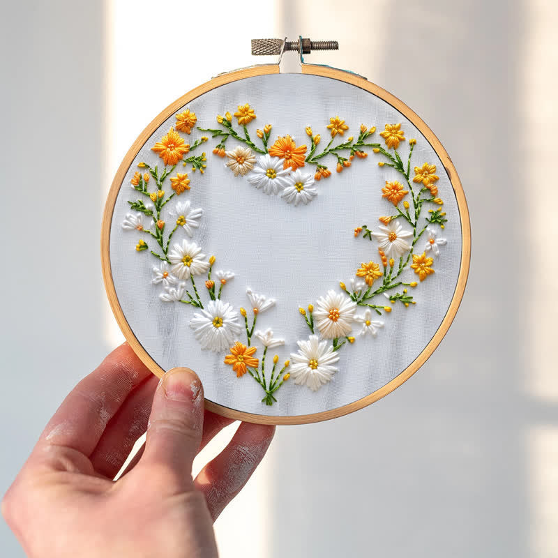 Rubbyoo Embroidery Kit - Daisy Heart - image 1