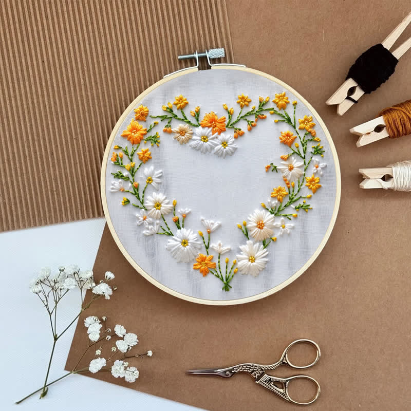 Rubbyoo Embroidery Kit - Daisy Heart - image 4