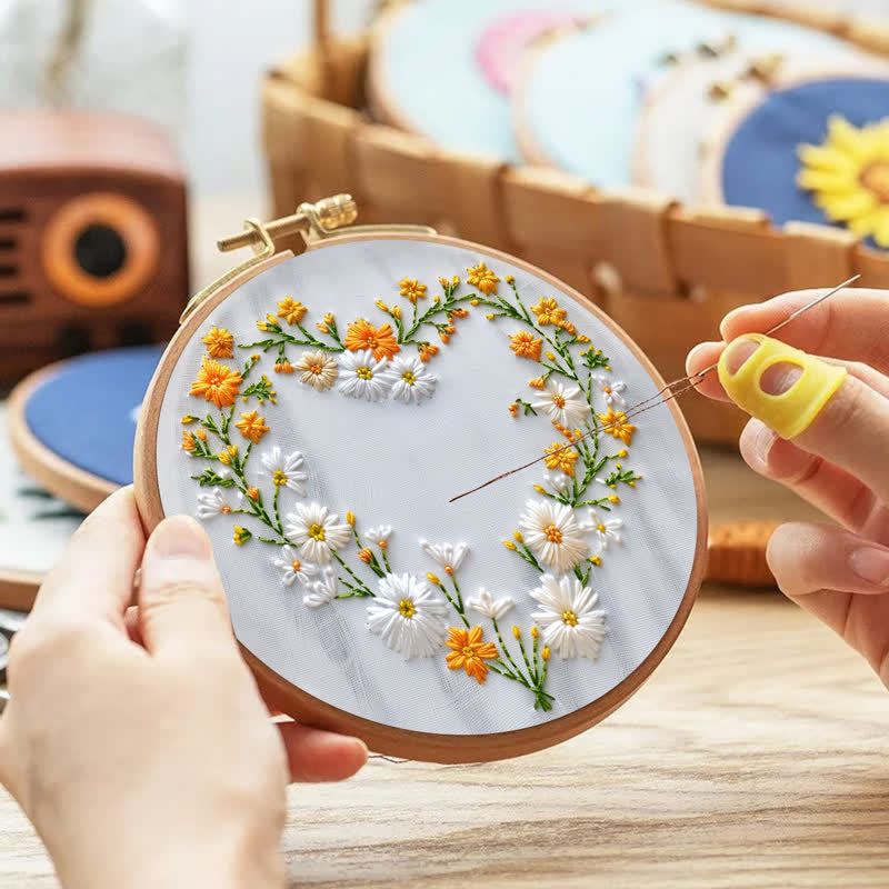 Rubbyoo Embroidery Kit - Daisy Heart - image 2