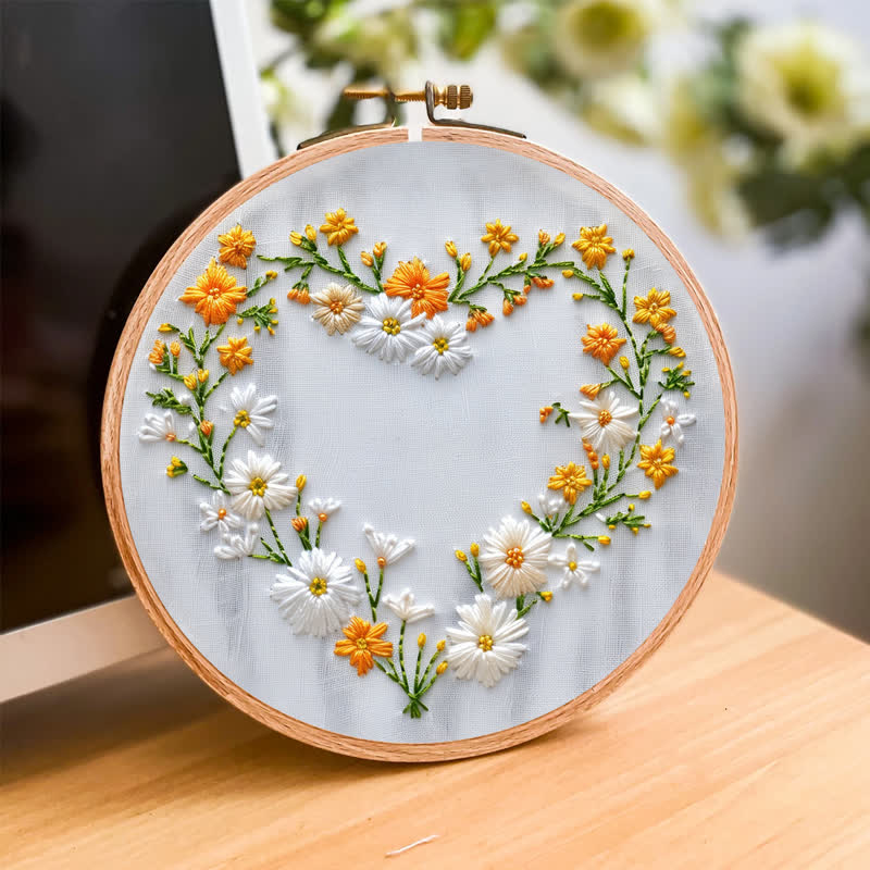 Rubbyoo Embroidery Kit - Daisy Heart - image 3