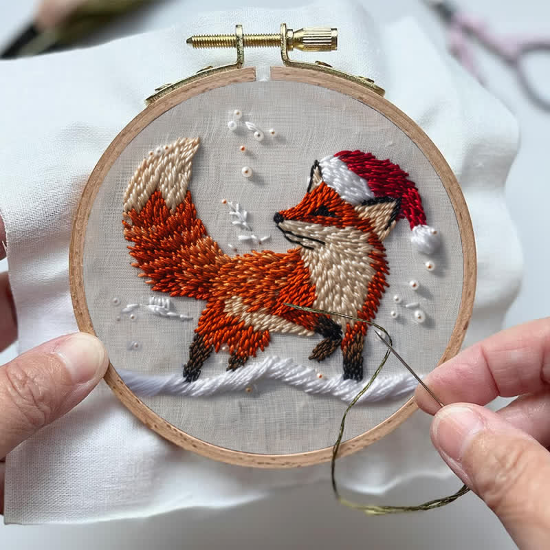 Rubbyoo Embroidery Kit - Red Fox Looks Back - image 3