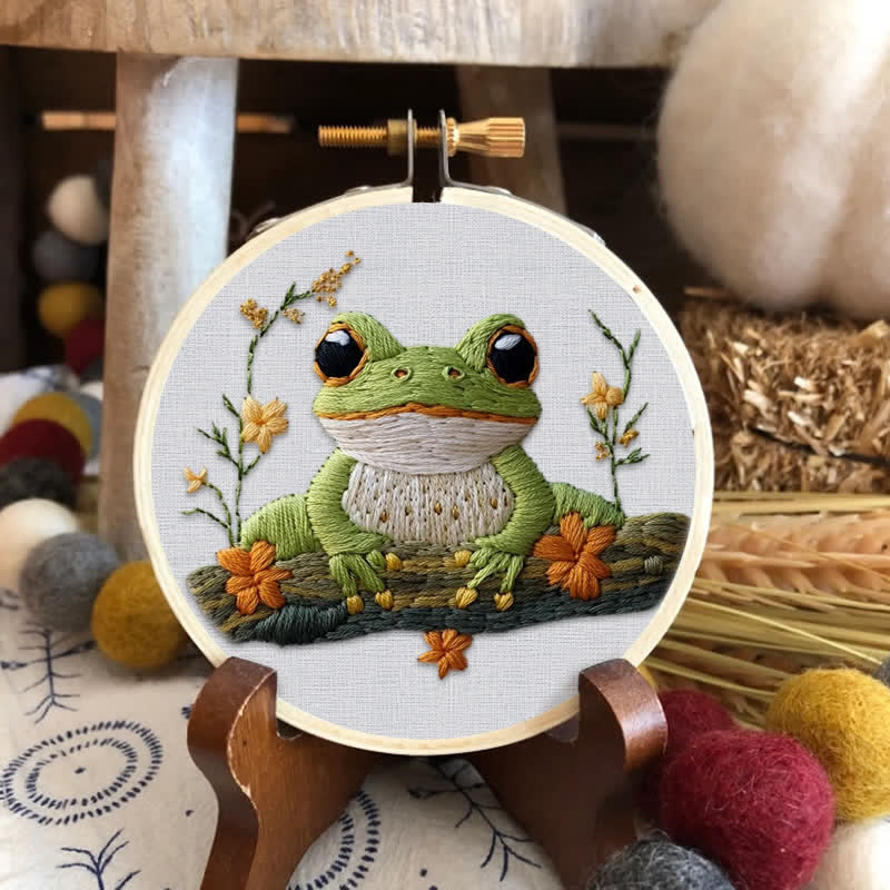 Rubbyoo Embroidery Kit - Frog Embroidery Hoop Art - image 1
