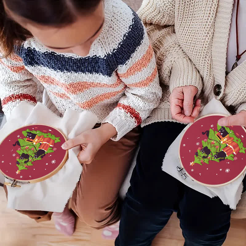 Rubbyoo Embroidery Kit - Black Cat Christmas Kittens - image 7