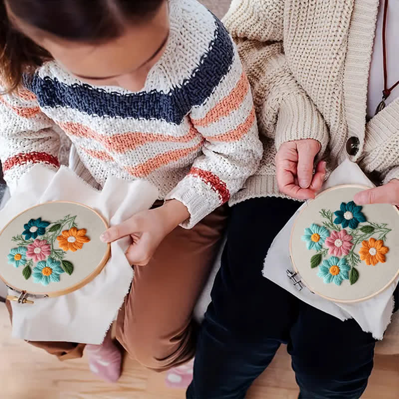 Rubbyoo Embroidery Kit - Folk Floral - image 8