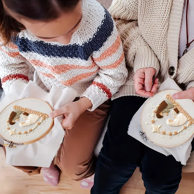 Rubbyoo Embroidery Kit - Nativity Scene - image 4