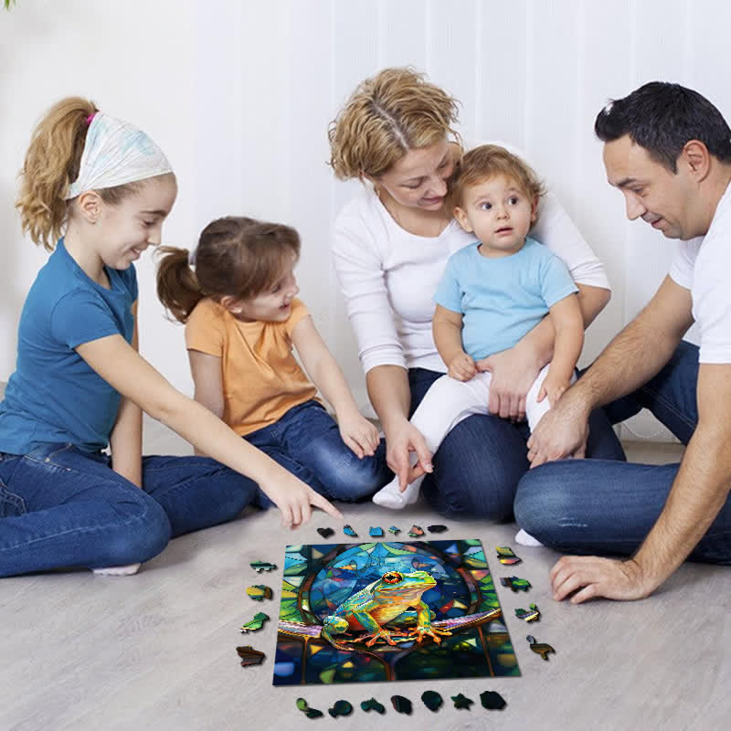 Colorful Tree Frog - Wooden Jigsaw Puzzle - image 3