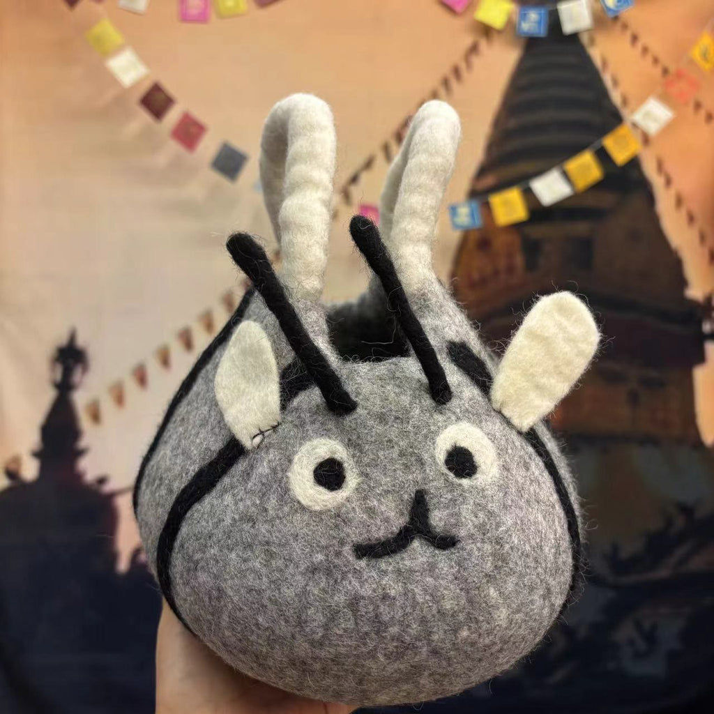 Needle Felted Bag - Adorable Bee Clutch Bag | Handmade Felted Crafts  - Gray Bee - image 2