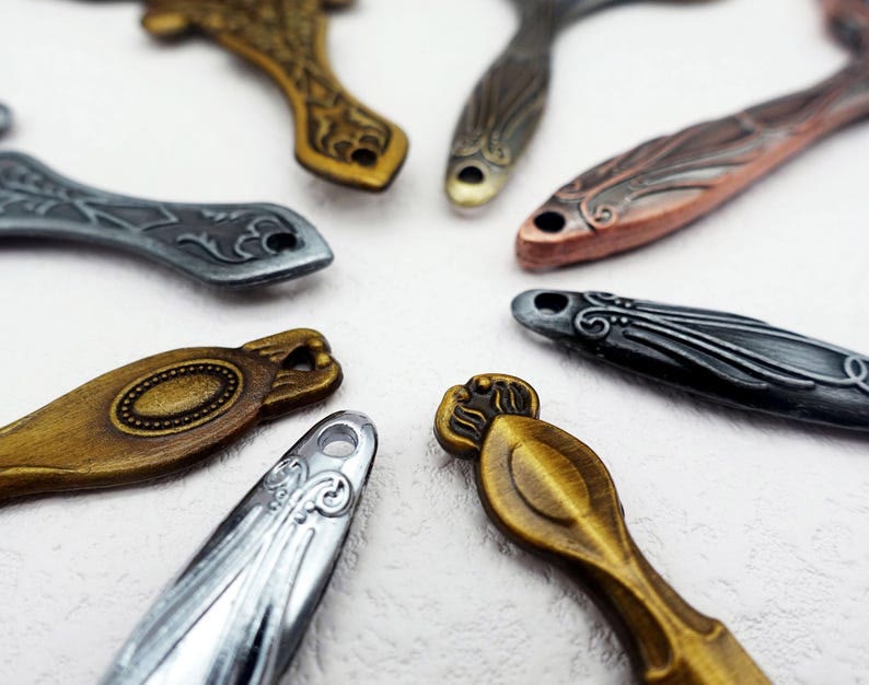 Needle Kit Handheld Mirror |  Pocket Compact Mirrors  | Prefect Gift For Women - image 3